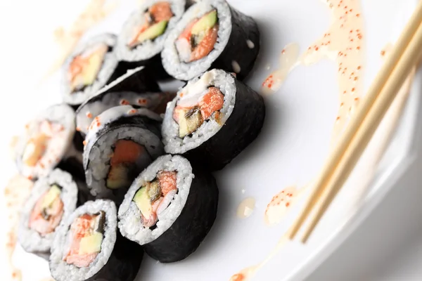 Sushi tradicional japonés — Foto de Stock