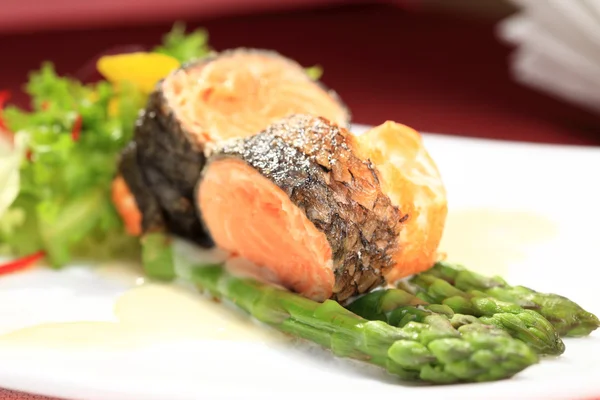 stock image Rosemary roasted salmon served with asparagus