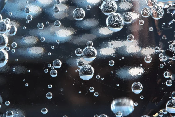 Wassertropfen und Blasen, Hintergrund — Stockfoto