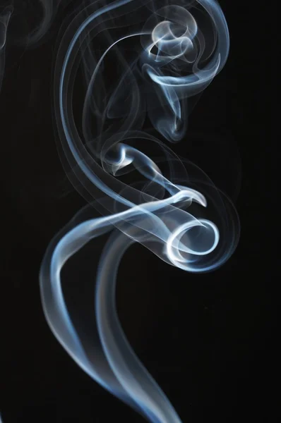 Flussi di un fumo — Foto Stock