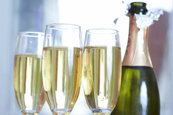 Champagne en glas — Stockfoto