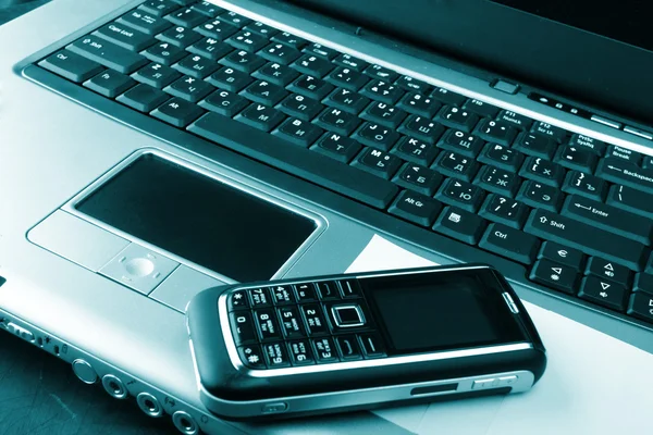 Notebook, telefon, Sprzęt technologiczny — Zdjęcie stockowe