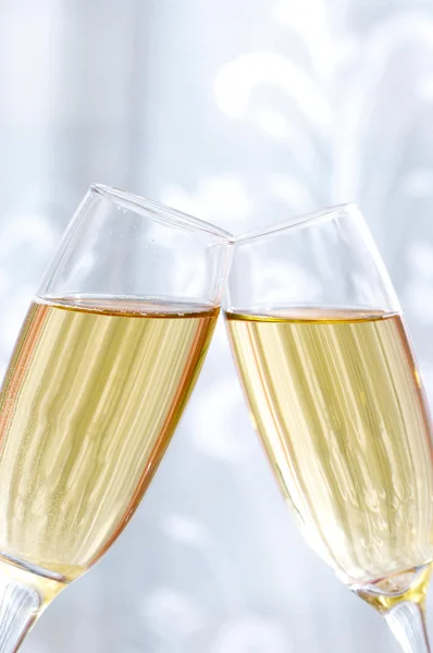 Шампанское и стекла — стоковое фото