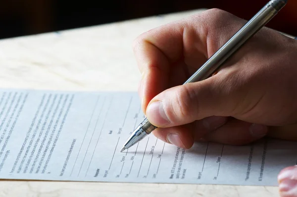 Trabajo a mano de la pluma, firma — Foto de Stock