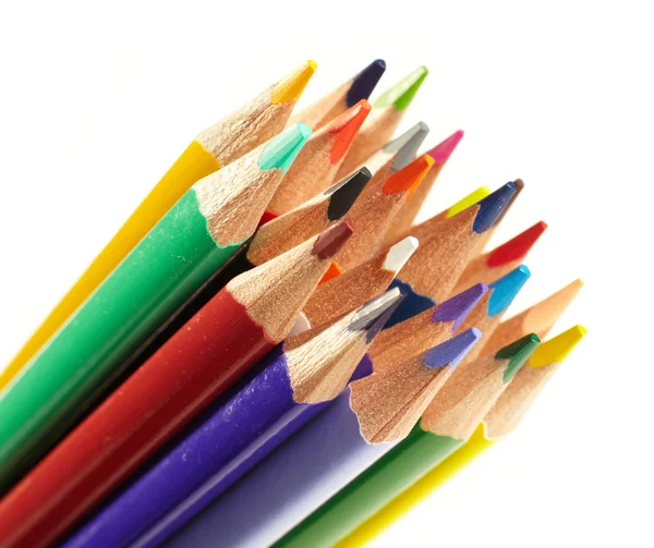 Creioane de culoare pe fundal alb — Fotografie, imagine de stoc