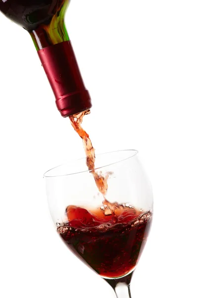 Tömés egy pohár ital vörösbor — Stock Fotó