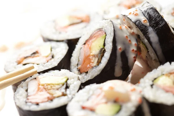 Sushi tradicional japonés — Foto de Stock