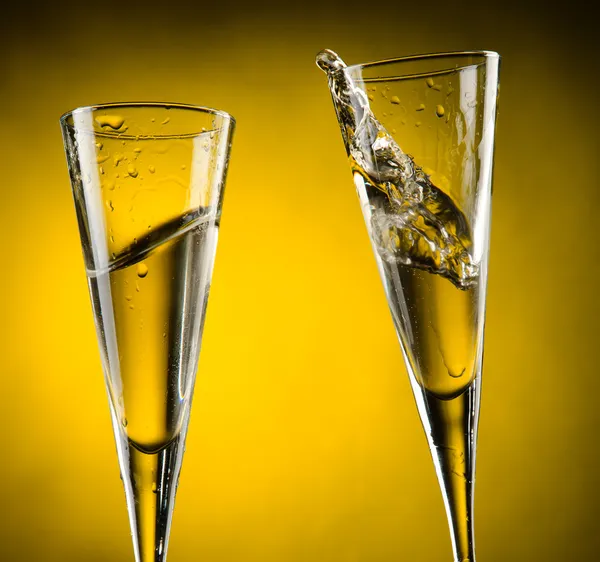シャンパンの 2 枚のガラス ストック写真