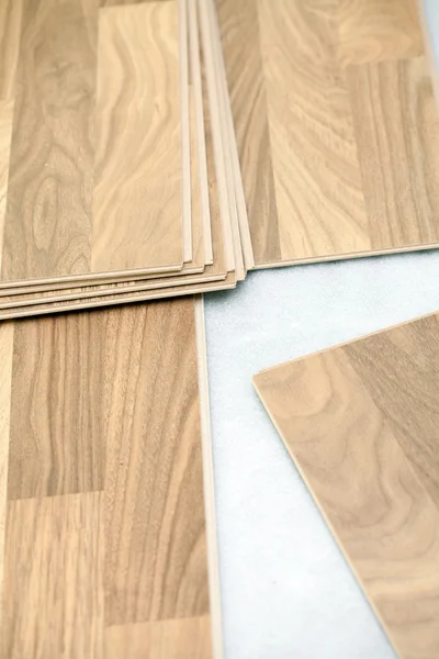 Ламінат для теплої підлоги дерев'яні дошки — стокове фото