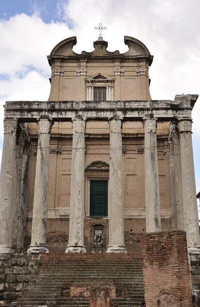 Temple in Roman Forum — Stock Photo, Image