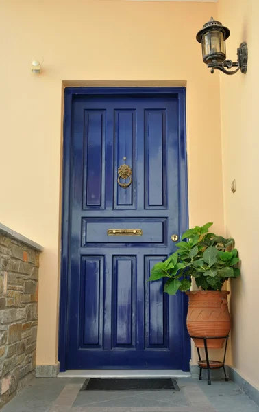 Puerta azul — Foto de Stock