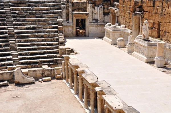 Antic theatre - Hierapolis — Stock Photo, Image