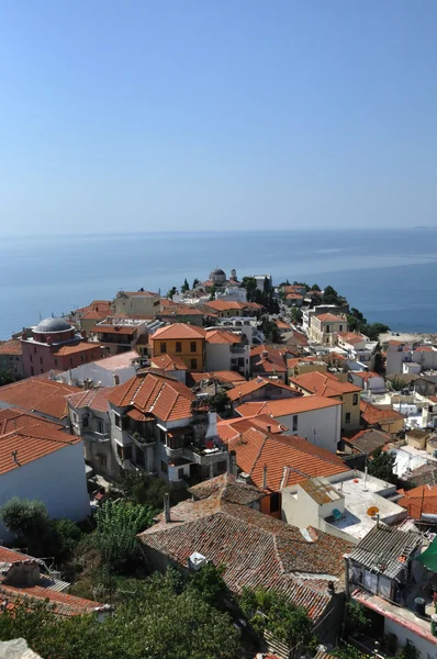 Panoramautsikten från gamla stan - kavala staden på Grekland — Stockfoto