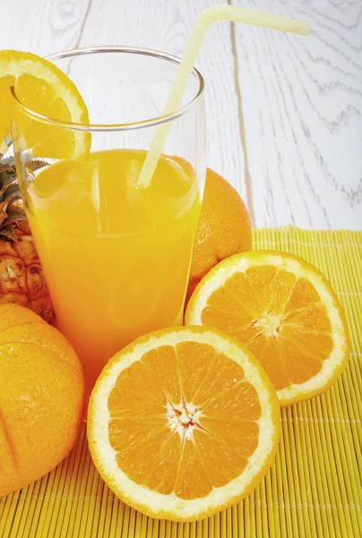 Portakal suyu - retro görünüm — Stok fotoğraf