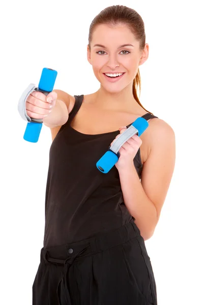 Fitness-Frau trainiert mit Kurzhanteln — Stockfoto