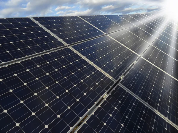 Zonne-energiecentrale - fotovoltaïsche zonne-energie — Stockfoto