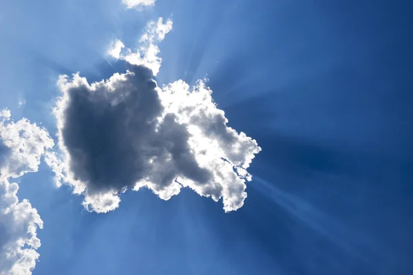 Sun behind the cloud — Stock Photo, Image