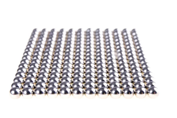Zilveren parels gemaakt van een magneet — Stockfoto