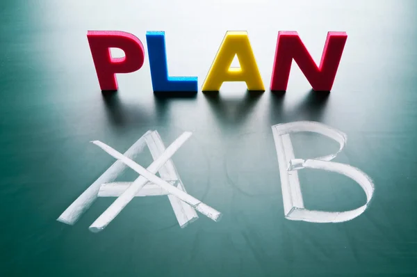 Přeškrtávání plán a psaní plán b. — Stock fotografie