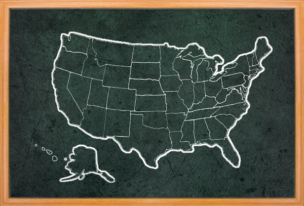 Amerika kaart tekenen op grunge schoolbord — Stockfoto