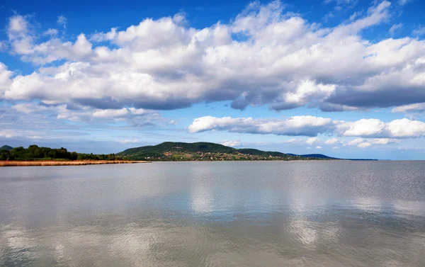 Panorama aan het Balatonmeer, Hongarije — Stockfoto
