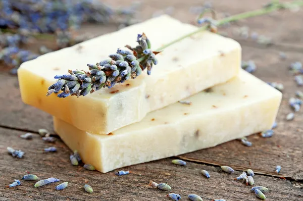 Home-made soap with lavender — Stock Photo, Image