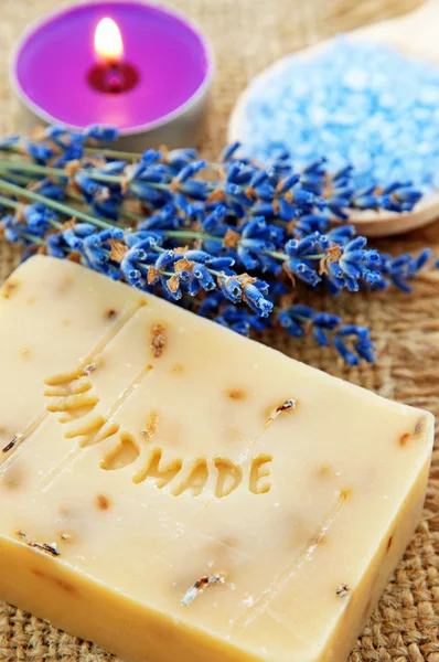 Home-made lavender soap with bath salt — Stock Photo, Image
