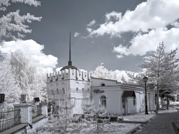 На территории православного храма — стоковое фото