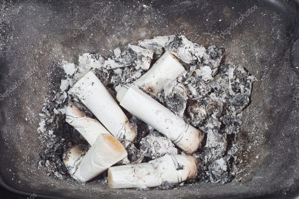 cigarette-ends |图库照片08pavel parmenov#8015557