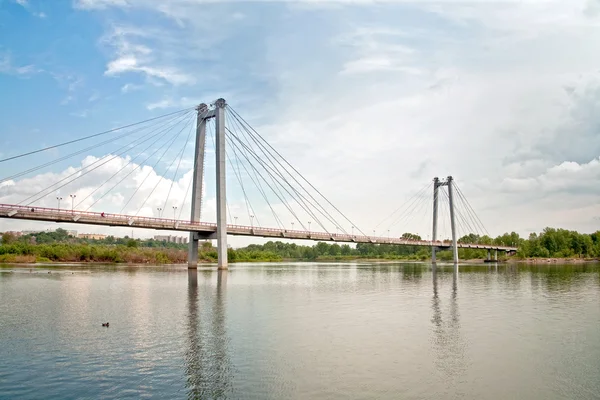 Brücke zur Insel Tatyschewa — Stockfoto
