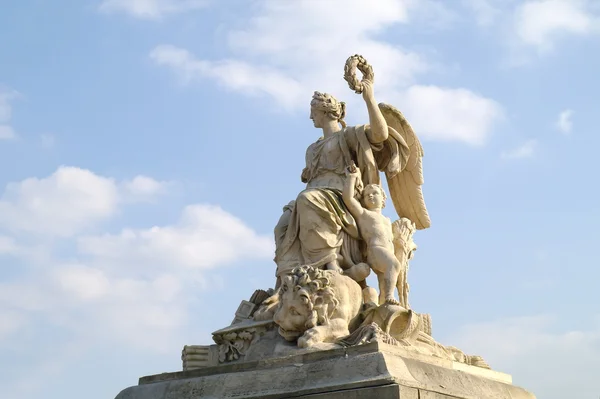 雕塑的复杂凡尔赛宫 — 图库照片