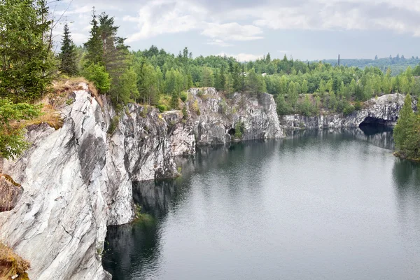 Marble canyon is in Karelia — Stock Photo, Image