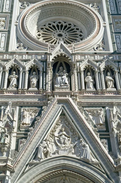 Facade of Basilica di Santa Maria del Fiore — Stock Photo, Image
