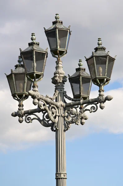 Vieux lampadaire, Saint-Pétersbourg — Photo