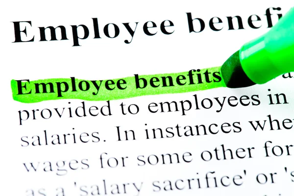 Werknemer voordelen definitie gemarkeerd door groene marker op wit — Stockfoto