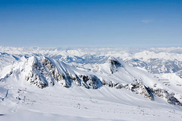 Wyciąg narciarski w Alp — Zdjęcie stockowe