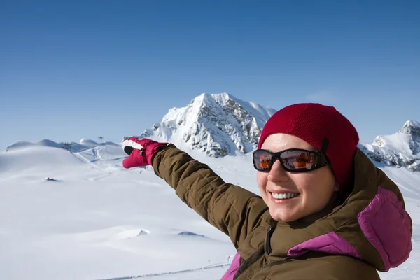 Kobieta pouinting góry — Zdjęcie stockowe