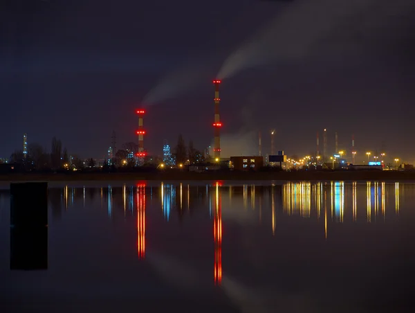 Refinery at night — Stock Photo, Image