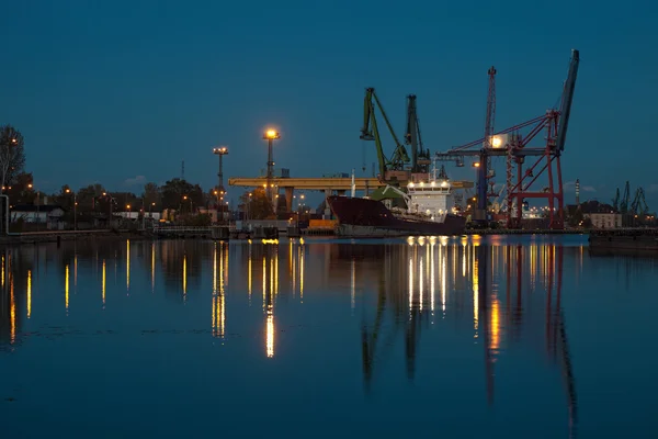 Night at the port — Stock Photo, Image