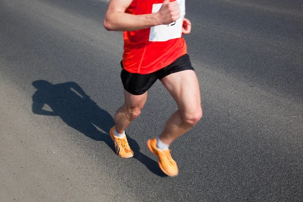 Maratona corredor de corrida — Fotografia de Stock