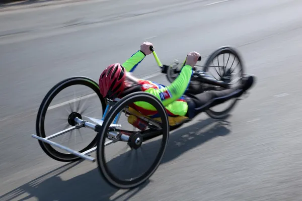 Compatível com maratona em cadeira de rodas — Fotografia de Stock