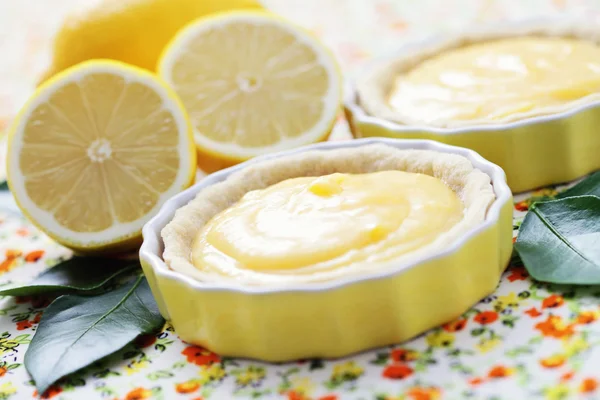 Лимонная тарталетка — стоковое фото