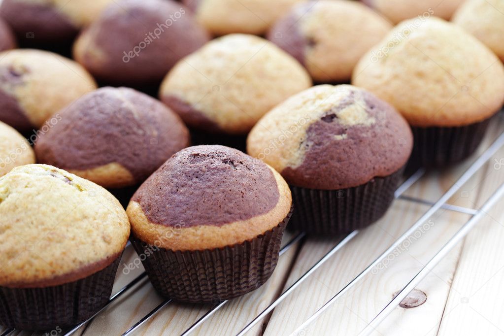 schwarz-weiß muffins — Stockfoto © matka_Wariatka #8764736