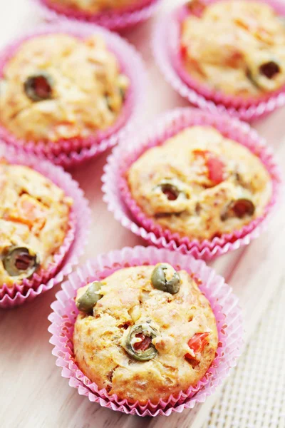 Muffins with green olives — Stock Photo, Image
