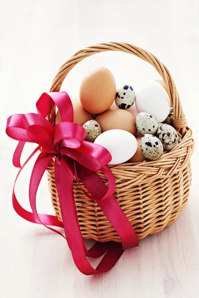 Sepet yumurta — Stok fotoğraf