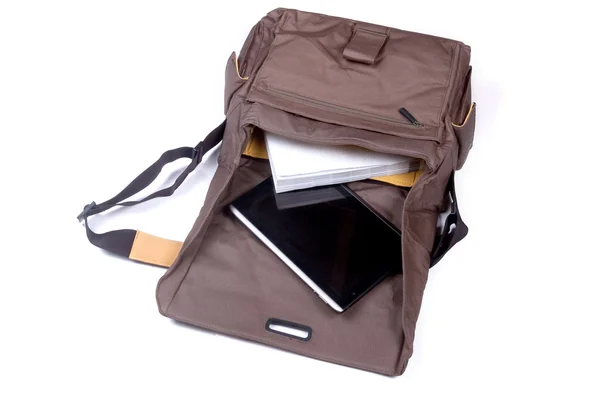 Tasche und Tablet-Computer — Stockfoto