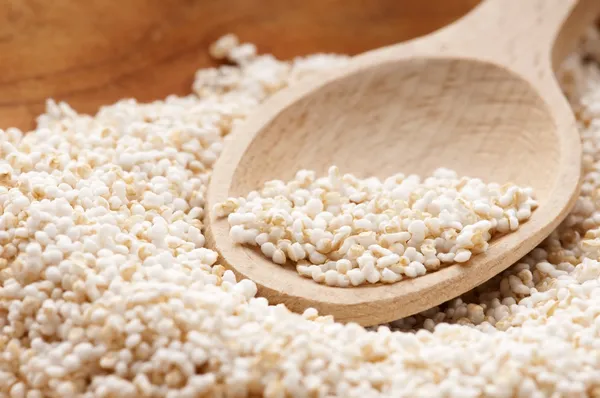 Amaranto popping, sem glúten, cereais de grão de alta proteína — Fotografia de Stock