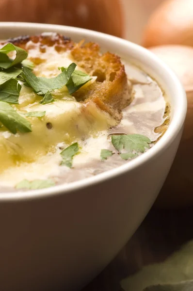 Franse uiensoep met ingrediënten — Stockfoto