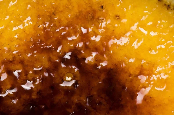 Francouzský dezert - smetanový brulee, spálená smetana — Stock fotografie