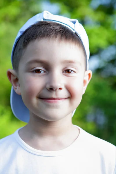 Portrait of happy looking boy — Stock Photo, Image